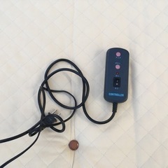 交渉中　折りたたみ電動ベッド上下動きます。保管のカバー付きの画像
