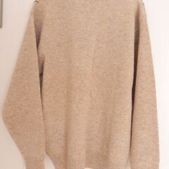 ベージュ　メンズL　セーター　毛１００％【未使用】　男女兼用？　JOHN PEARSE　LONDONの画像