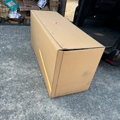 大型ダンボール　　車　バンパーなど