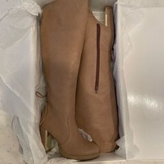 【未使用品】【本革！】ニーハイブーツ  23.5cm　ベージュ／ライトブラウン系の画像