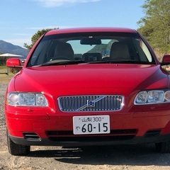２００３年式　ボルボv７０レッド　機関良好の画像