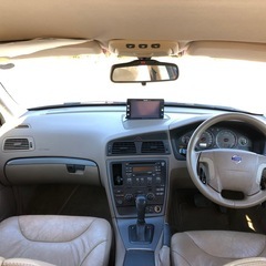 ２００３年式　ボルボv７０レッド　機関良好の画像