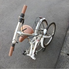 折りたたみ自転車の画像