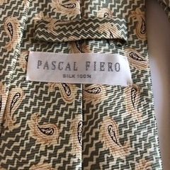 pascal fiero シルク100 パーセント　ネクタイの画像