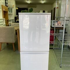 【リサイクルショップ　ピカソ　小松原】シャープ SHARP 137L つけかえどっちもドア 2ドア冷蔵庫 2018年製 SJ-D14D★9142★の画像