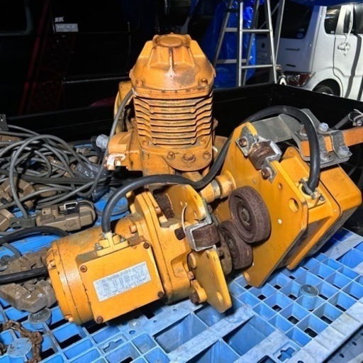 メーカー　天井クレーン（鬼頭製作所のホイスト）