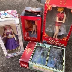 ガールズフィギュア、ガンダムフィギュア4セットまとめて