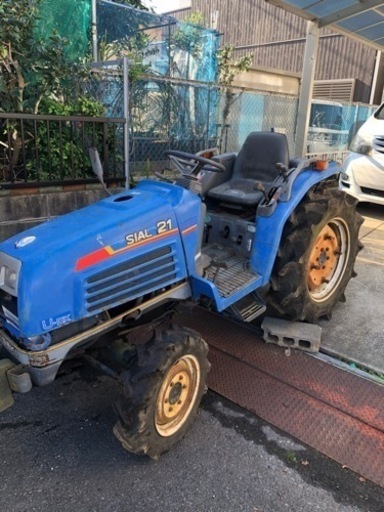 ISEKI トラクター