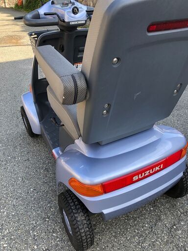 ☆彡ラスト１台!!!保証付!!バッテリー新品!  スズキ製・電動車いす・車椅子・セニアカー!シニアカー!!介護用品。すぐに乗れます。免許不要。操作簡単!!