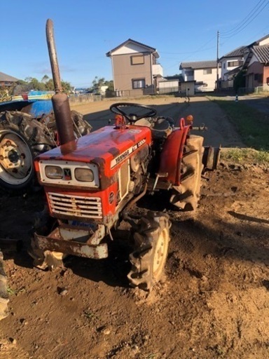 YANMAR YM1300トラクター(早い者勝ち)