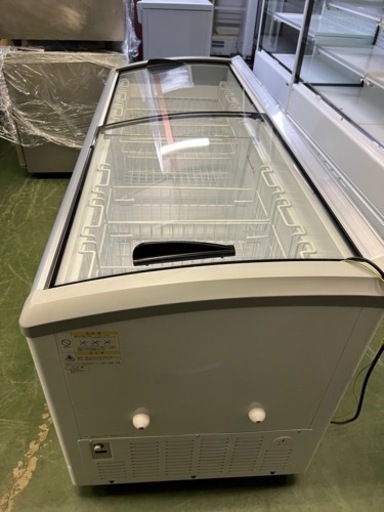 ①ガラストップ式冷凍ショーケース