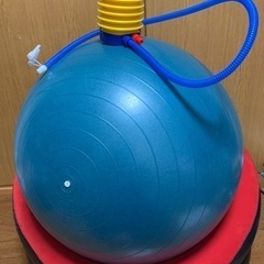 【お話し中】エアーチェアー？とバランスボール差し上げます。