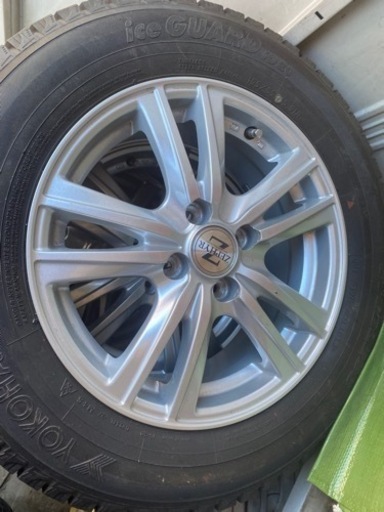 YOKOHAMAスタッドレスタイヤ195/65R15 91R四本セットアルミホイール付き埼玉県