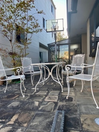 外用のテーブル&椅子4脚セット