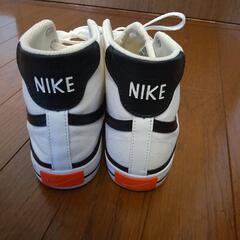 ナイキ NIKEスニーカーの画像