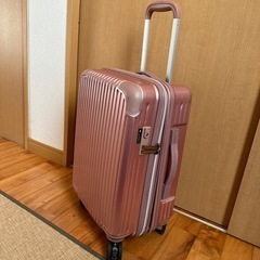 商談中⭐︎スーツケース　キャリーケース　ピンク　ドンキ購入品の画像