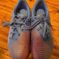 adidas サッカー　シューズ　19cmの画像