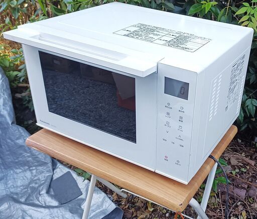 ★2021年製 Panasonic  オーブンレンジ NE-FS301-W