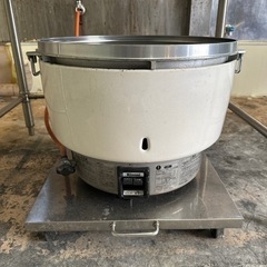 作業台、炊飯器、台車、湯沸器の画像