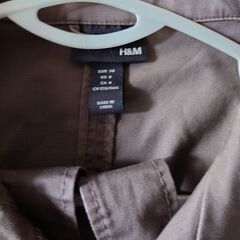 H & M アウター　色　ブラウンの画像