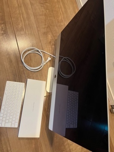 Apple iMac Retina 5Kディスプレイ(トラックパッドつき)