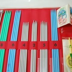 クロバー 棒針 KNセット 赤 ニッティングセット 編み棒 棒針 なわあみ針 アフガン針 かぎ針 手芸 編み物 収納ケース付き 元箱付き Clover 札幌市 清田区 平岡の画像