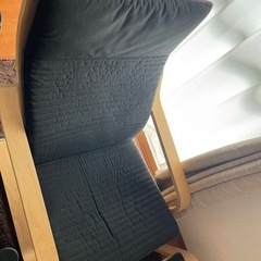 IKEA ハイバックチェア　オットマンの画像