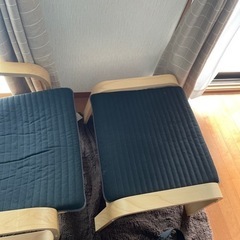 IKEA ハイバックチェア　オットマンの画像