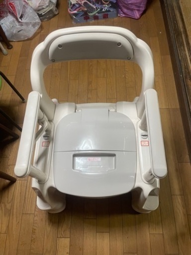 ポータブルトイレ　介護用トイレ　安寿　介護用品