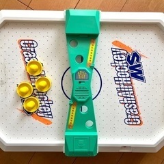 室内ゲーム エアホッケーの画像