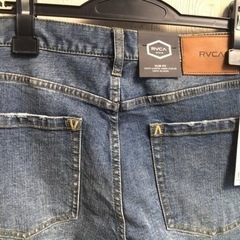 【新品未使用】RVCA デニムパンツ　ストレッチ素材　30インチの画像