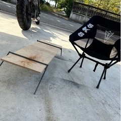 キャンプテーブル　骨のみ