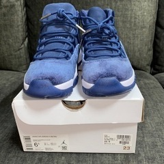 Air jordan 11 midnight navy