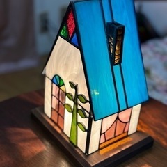 ステンドグラス照明の画像