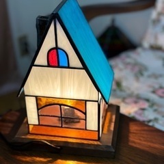 ステンドグラス照明の画像