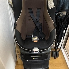 コンビ　チャイルドシート