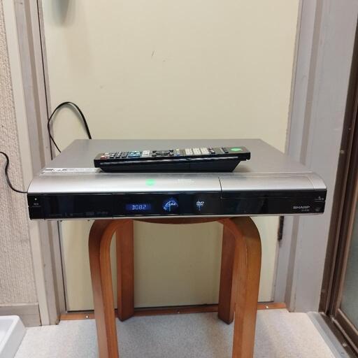 アクオス　DV-AC82 DVDレコーダー　リモコン付き