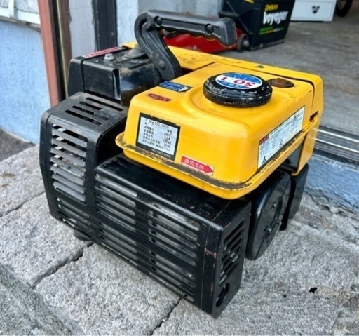 お引取り限定 動作品 SUZUKI スズキ 小型エンジン発電機 SX650R 50Hz 100V 5.5A 混合ガソリン