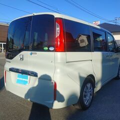 ミニバンをお探しの方必見！　走行3.9万KM！　ホンダ　ステップワゴン　車検R6年9月迄　ターボ　8人乗り　バックカメラ　ナビ　TV　ETC　クルコン　スマートキー 両側電動スライドドア　3列シートの画像