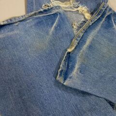 お洒落なジーンズの画像