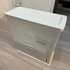 引取先決定済み/無料/お譲りします 計量米びつの画像