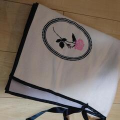 ピンクのブランケット