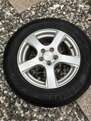 スタッドレスタイヤ　プリウス30後期で使用