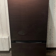 014  Hisense 人気のガラストップ　ブラウン　154リ...