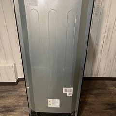 014  Hisense 人気のガラストップ　ブラウン　154リットル　2ドア冷凍冷蔵庫　2019年製の画像
