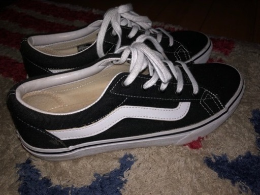 vansスニーカー24.5センチです
