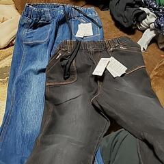 値下げしました。新品です。パンツ二本ゴム紐で調整できます。