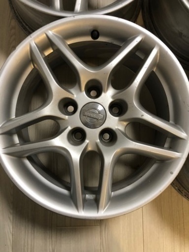 日産スカイライン アルミホイル