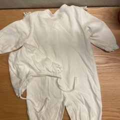 お宮参りなどに◎レース付ロンパースと帽子の画像