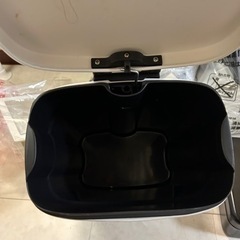 ゴミ箱の画像